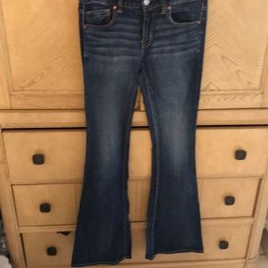 American eagle jeans 4  x long. Boho artist.